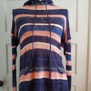 Sweater Hoodie w/front pocket